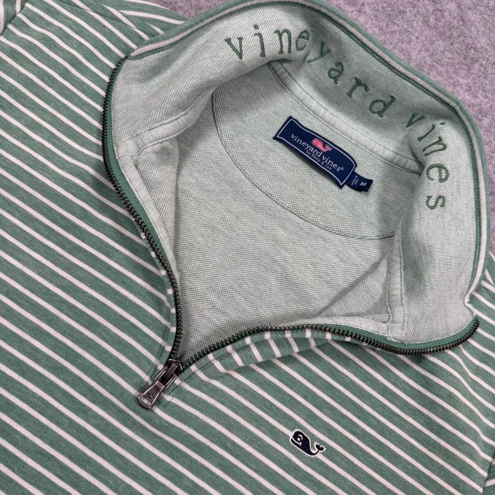 Vineyard Vines Mens M Saltwater Quarter Zip Pullover Starboard Green Stripe EUC